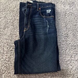 Abercrombie & Fitch Women's Straight Leg Jeans in Dark Indigo
